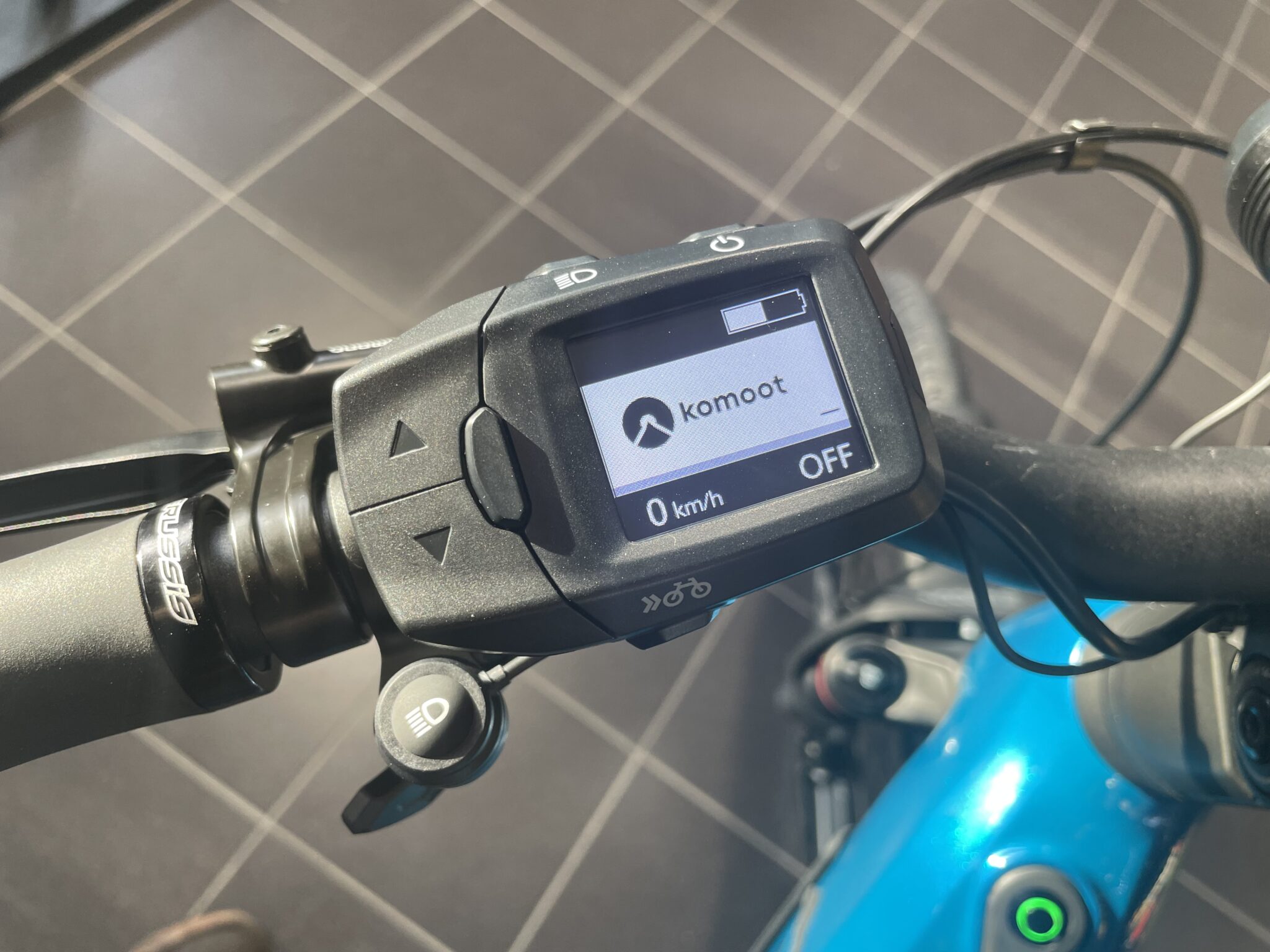 Crussis e-Country met Gates Cdx Carbondrive riemaandrijving. - Afbeelding 5