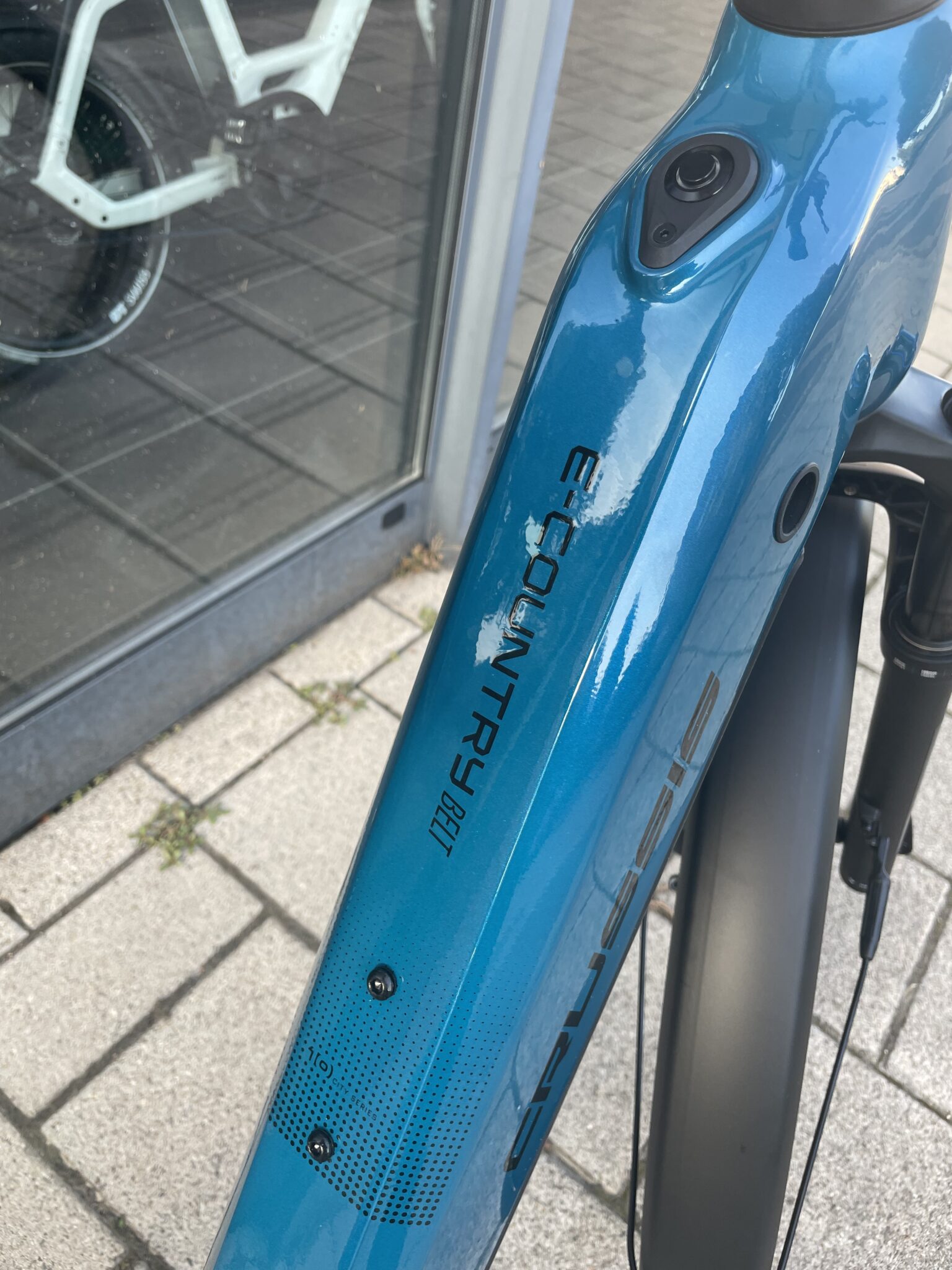 Crussis e-Country met Gates Cdx Carbondrive riemaandrijving. - Afbeelding 3